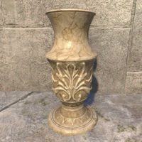 Бретонская ваза (мраморная)
